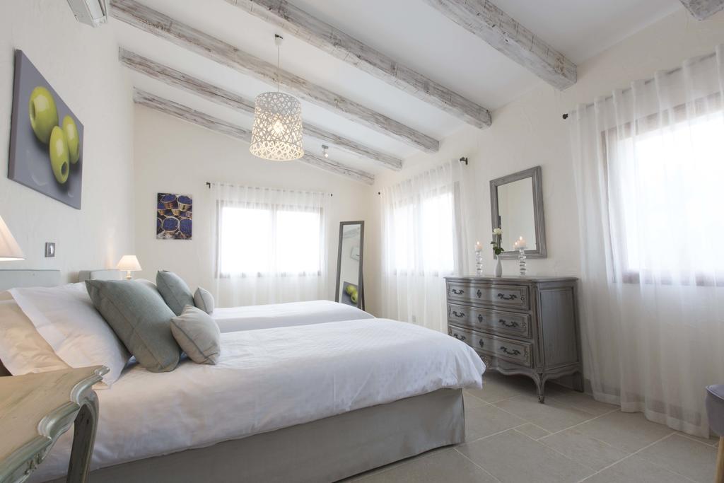 Mas Des Avelines Villa Le Brulat Exterior photo